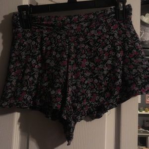 Billabong floral shorts